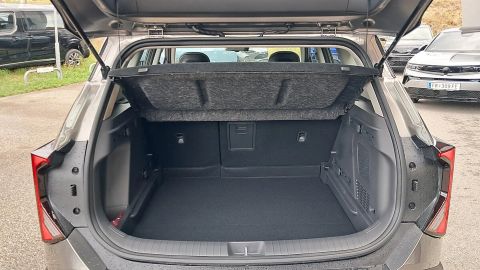 Car image 38
