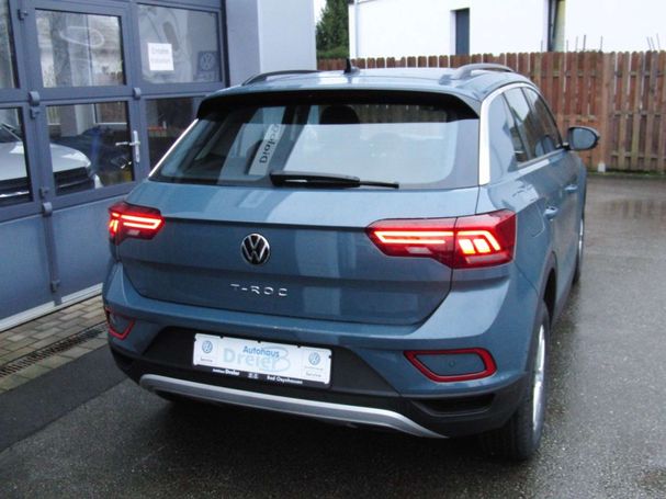 Volkswagen T-Roc 1.0 TSI T-Roc 81 kW image number 4