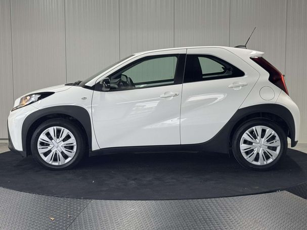 Toyota Aygo X 1.0 VVT-i 53 kW image number 3