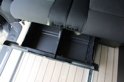 Car image 41