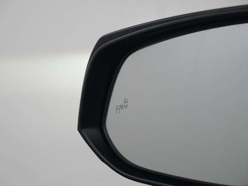 Car image 38