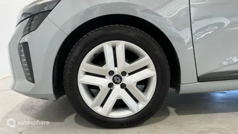 Car image 20