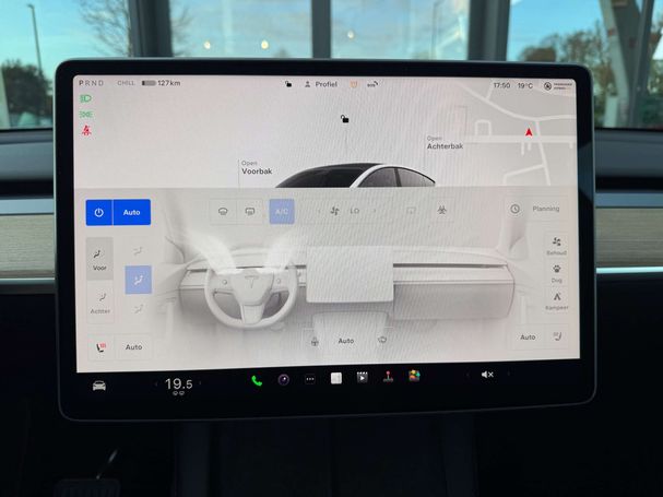 Tesla Model Y Long Range AWD 378 kW image number 12