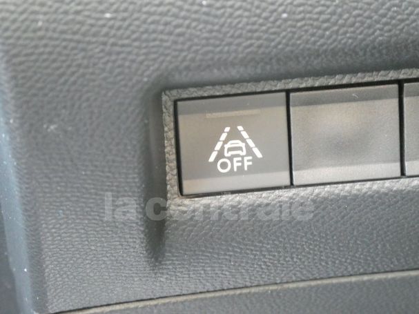 Peugeot 2008 PureTech 130 96 kW image number 26