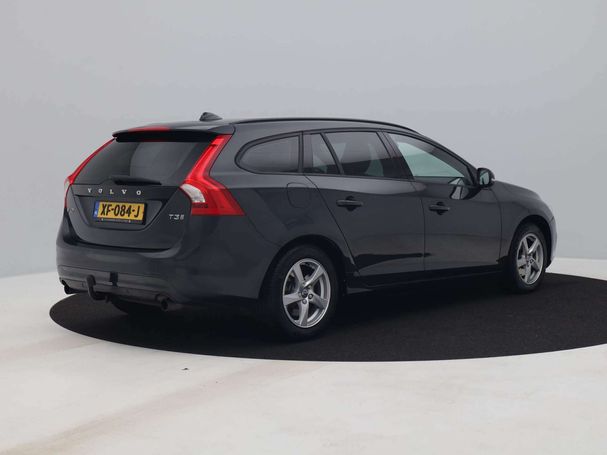 Volvo V60 T3 112 kW image number 3