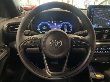 Car image 13