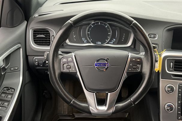 Volvo V60 D3 Summum 110 kW image number 14