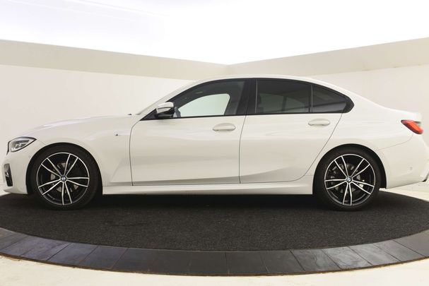 BMW 320i M Sport 135 kW image number 3