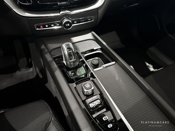 Volvo XC60 T8 AWD 300 kW image number 9