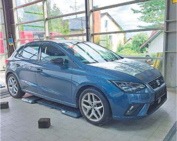 Seat Ibiza 1.0 TSI FR 70 kW image number 1