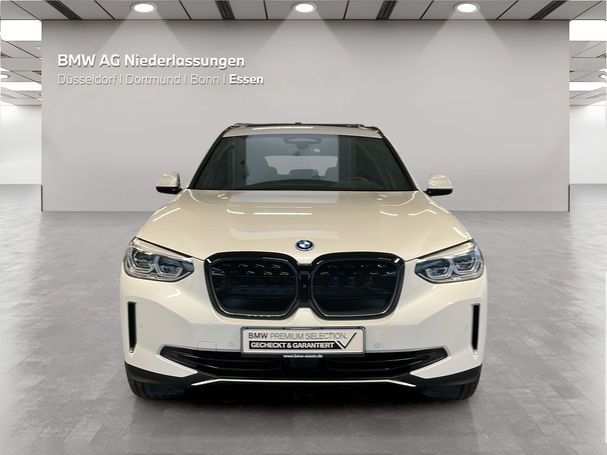 BMW iX3 210 kW image number 2