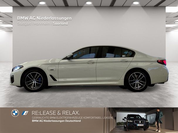 BMW 545 e xDrive 290 kW image number 3