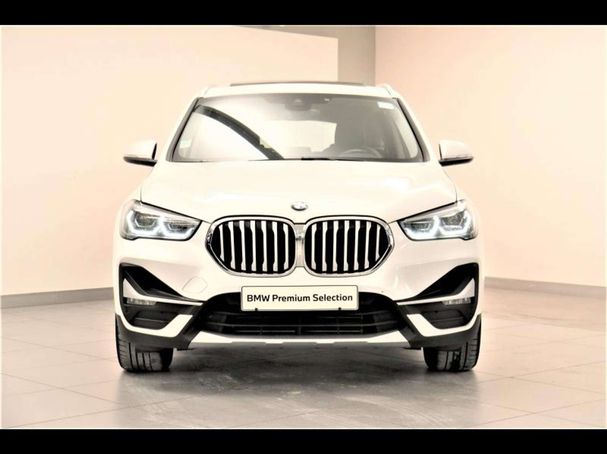 BMW X1 sDrive18d xLine 110 kW image number 2