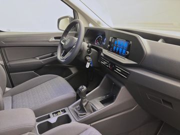 Car image 26