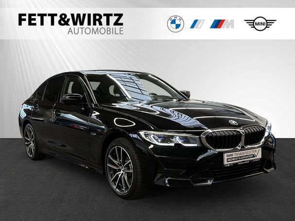 BMW 320 e Sport Line 150 kW image number 1