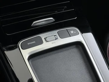 Car image 49