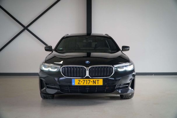 BMW 530i Touring 185 kW image number 16