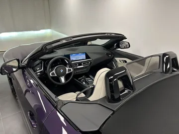 Car image 36
