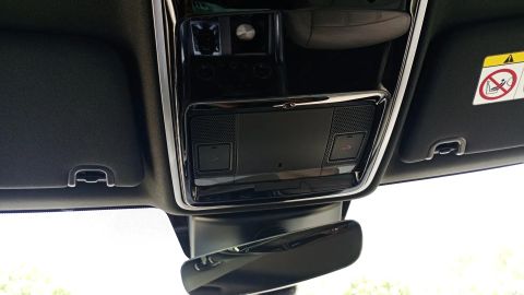 Car image 37