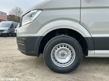 Car image 34