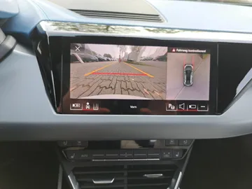 Car image 31
