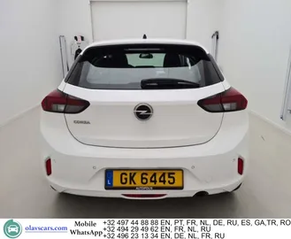 Car image 5