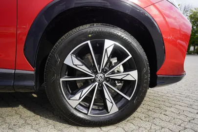 Car image 28