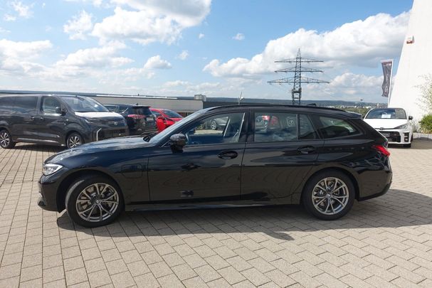 BMW 330 e Touring Sport Line xDrive 215 kW image number 5