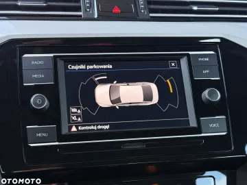 Car image 33