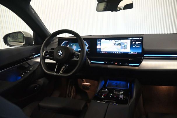 BMW 520i 140 kW image number 28