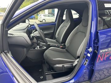 Car image 7