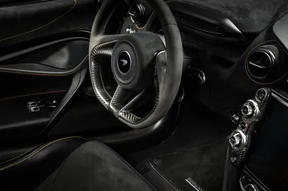 Car image 30