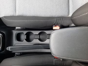 Car image 25