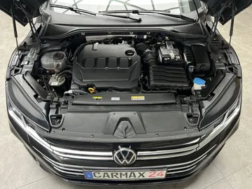 Car image 29