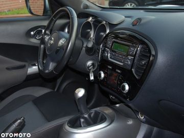 Car image 26