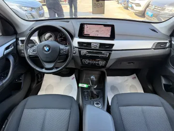 Car image 32