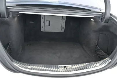 Car image 40