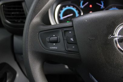 Car image 35