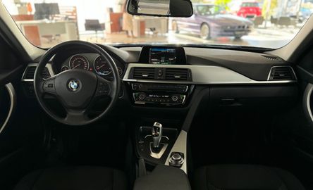 Car image 39