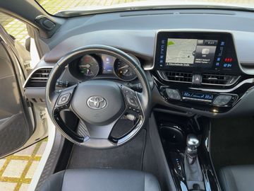 Car image 11