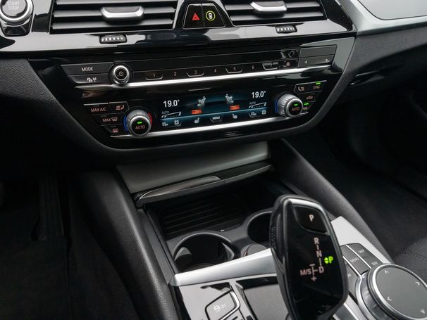 BMW 530 Touring 215 kW image number 62