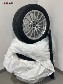 Car image 35
