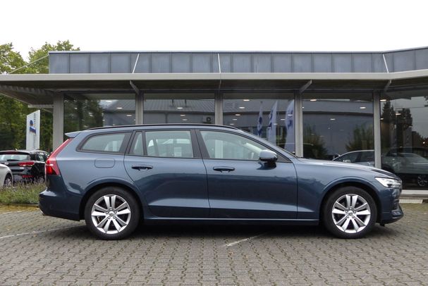 Volvo V60 D4 Momentum 140 kW image number 3