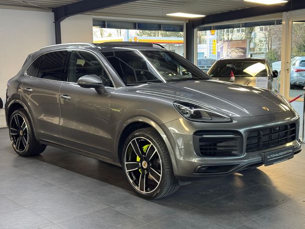 Porsche Cayenne E-Hybrid 340 kW image number 2