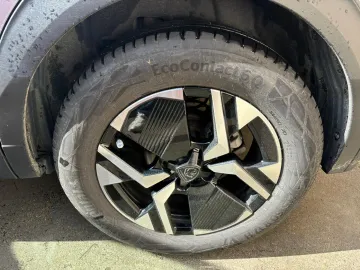 Car image 31