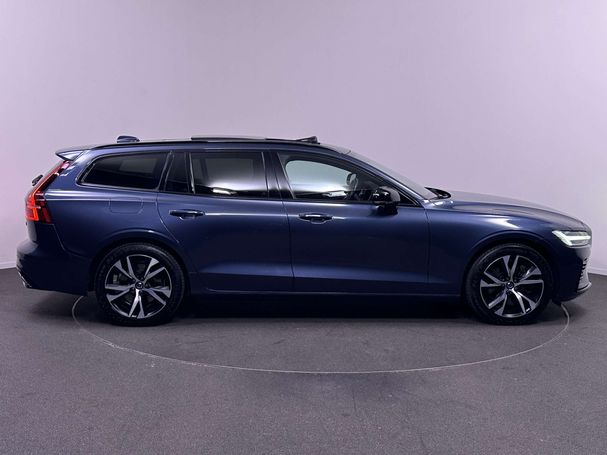 Volvo V60 T8 Twin Engine R Design AWD 287 kW image number 2