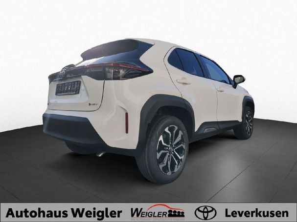 Toyota Yaris Cross 85 kW image number 3