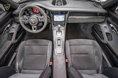 Car image 27