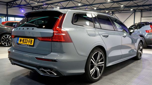 Volvo V60 T6 Recharge AWD 250 kW image number 2