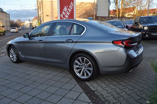 BMW 520d xDrive 140 kW image number 4